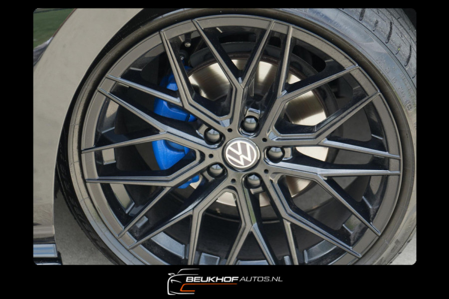 Volkswagen Golf 1.5 eTSI R-Line Pano H&K Audio Cruise Camera