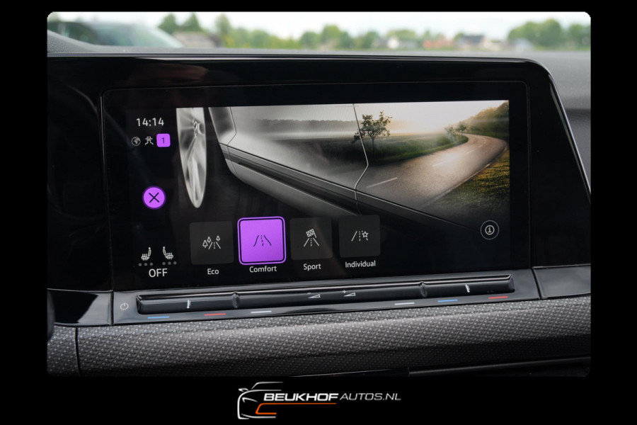 Volkswagen Golf 1.5 eTSI R-Line Pano H&K Audio Cruise Camera