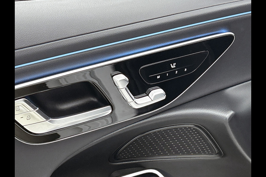 Mercedes-Benz E-Klasse Estate 300 e Luxury Line Plug-In Hybride Trekhaak | Rijassistentiepakket plus | Parkeerpakket met 360°-camera | Distronic | Sfeerverlichting. Inclusief 24 maanden MB Certified garantie voor Europa.
