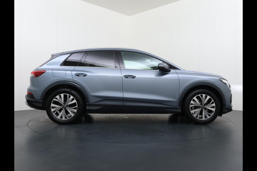 Audi Q4 e-tron 40 Launch edition Advanced Plus 77 kWh VAN € 33.900,- VOOR € 30.877,- UW LENTEVOORDEEL € 3.023,-! | SOH 92% | S-LINE INTERIEUR | PANORAMADAK | STOELVERWARMING | ELEKTRISCHE ACHTERKLEP | LUXE BEKLEDING | RIJKLAAR MET 12 MND BOVAG GARANTIE