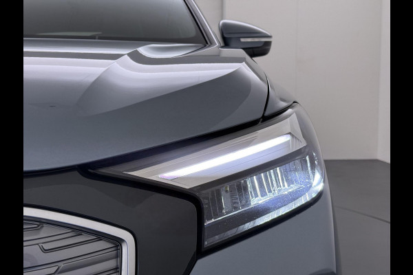 Audi Q4 e-tron 40 Launch edition Advanced Plus 77 kWh VAN € 33.900,- VOOR € 30.877,- UW LENTEVOORDEEL € 3.023,-! | SOH 92% | S-LINE INTERIEUR | PANORAMADAK | STOELVERWARMING | ELEKTRISCHE ACHTERKLEP | LUXE BEKLEDING | RIJKLAAR MET 12 MND BOVAG GARANTIE