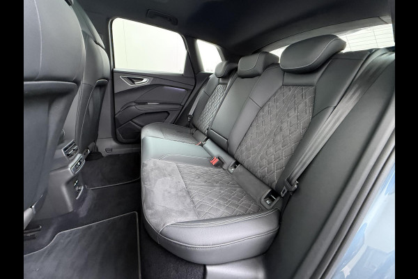 Audi Q4 e-tron 40 Launch edition Advanced Plus 77 kWh VAN € 33.900,- VOOR € 30.877,- UW LENTEVOORDEEL € 3.023,-! | SOH 92% | S-LINE INTERIEUR | PANORAMADAK | STOELVERWARMING | ELEKTRISCHE ACHTERKLEP | LUXE BEKLEDING | RIJKLAAR MET 12 MND BOVAG GARANTIE