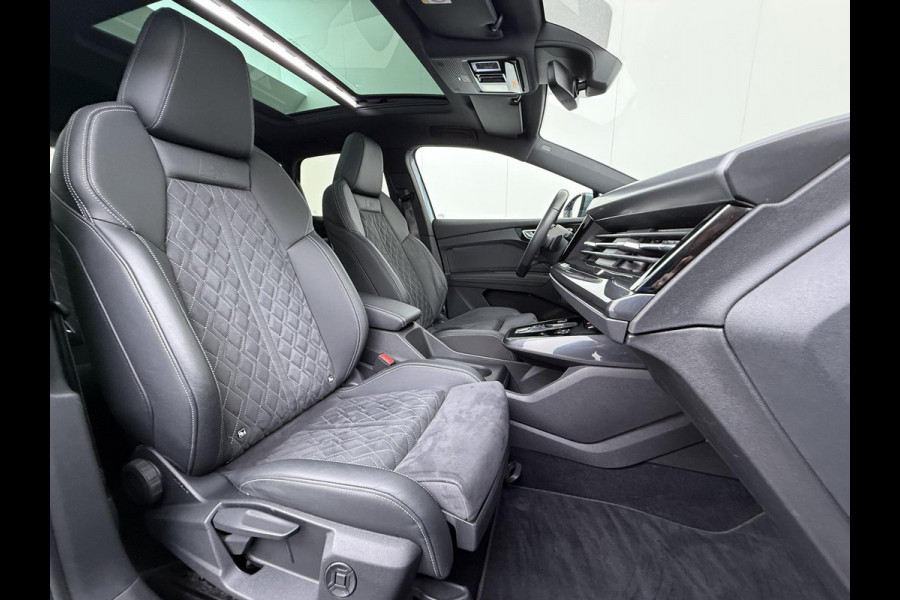 Audi Q4 e-tron 40 Launch edition Advanced Plus 77 kWh VAN € 33.900,- VOOR € 30.877,- UW LENTEVOORDEEL € 3.023,-! | SOH 92% | S-LINE INTERIEUR | PANORAMADAK | STOELVERWARMING | ELEKTRISCHE ACHTERKLEP | LUXE BEKLEDING | RIJKLAAR MET 12 MND BOVAG GARANTIE