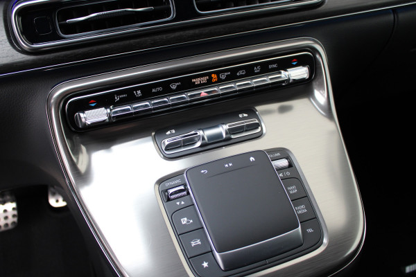 Mercedes-Benz V-Klasse 300 Benzine!! / Lang / AMG / 7-persoons / Burmester / Elec Stoel / Vol Opties / NIEUWSTAAT