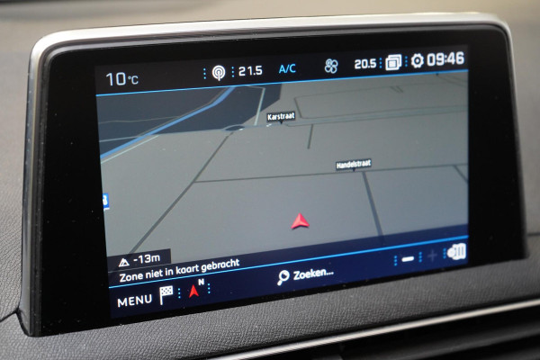 Peugeot 3008 1.2 PureTech Crossway | Panoramadak | Trekhaak | Navigatie | Camera | All-seasonbanden