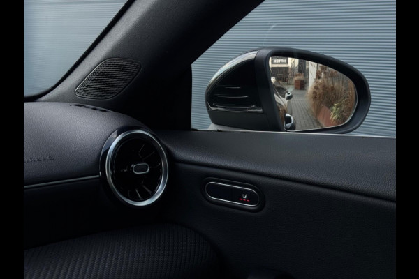 Mercedes-Benz CLA-Klasse Shooting Brake 180 d Bns Sol. Lux. Aut WIDESCREEN CAMERA PDC SPORTVELGEN