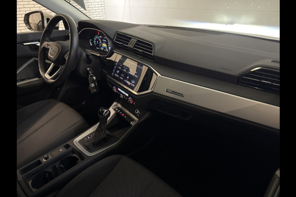 Audi Q3 45 TFSIe 245PK S-TRONIC S-LINE HYBRID CARPLAY/PDC/VIRTUAL