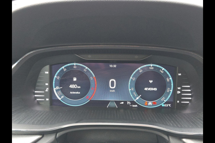 Škoda Octavia Combi 1.0 TSI Business Edition | Achteruitrijcamera | Stoelverwarming | Navigatie | Elektrische achterklep |