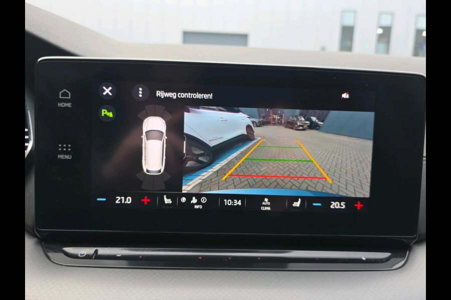 Škoda Octavia Combi 1.0 TSI Business Edition | Achteruitrijcamera | Stoelverwarming | Navigatie | Elektrische achterklep |