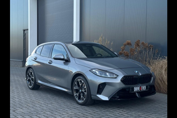 BMW 1-serie 120i M PACK 2025 LEDER SPORTVELGEN H&K LED WIDESCREEN