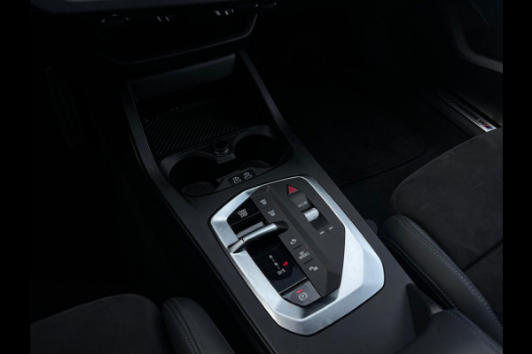 BMW 1-serie 120i M PACK 2025 LEDER SPORTVELGEN H&K LED WIDESCREEN