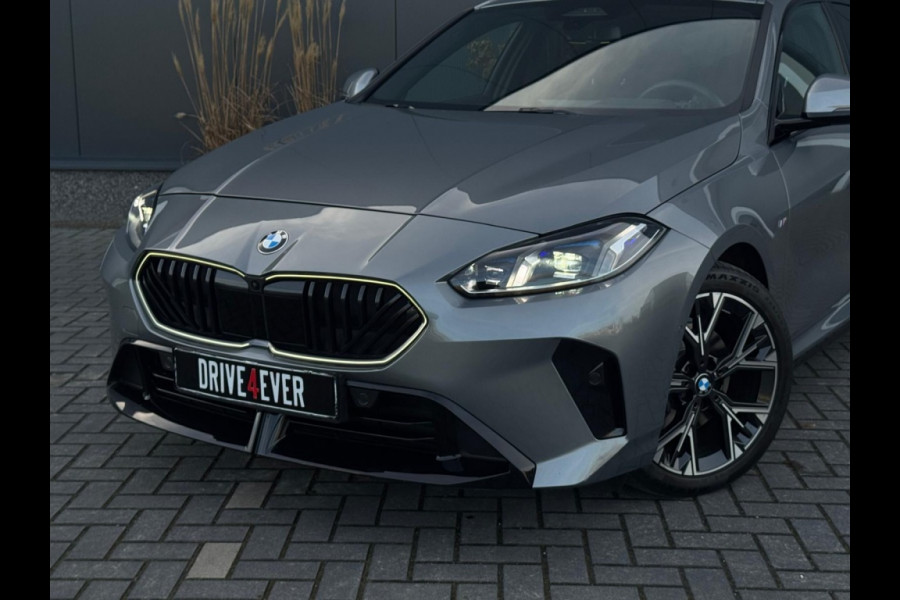 BMW 1-serie 120i M PACK 2025 LEDER SPORTVELGEN H&K LED WIDESCREEN