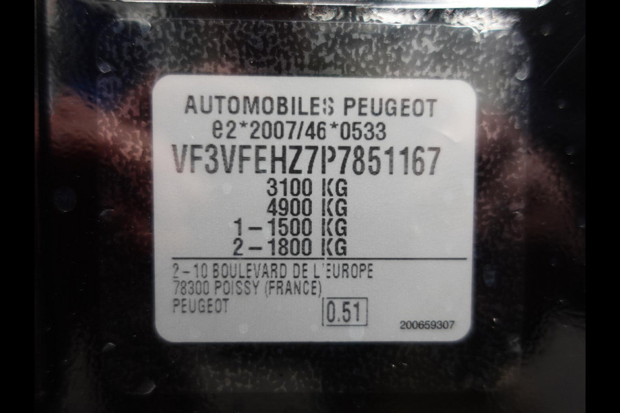 Peugeot Expert 2.0 Hdi 180PK Peugeot Expert 2.0 Hdi Automaat Dubbele Cabine Navigatie Parkeersensoren Clima Control Trekhaak