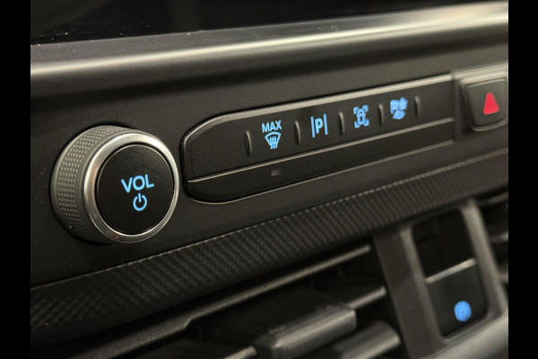 Ford Transit Custom 300 2.0 TDCI L2H1 Trend Nieuw Model Automaat Ford Transit Custom 300 2.0 TDCI L2H1 Trend NM Automaat Airco Navi PDC Camera