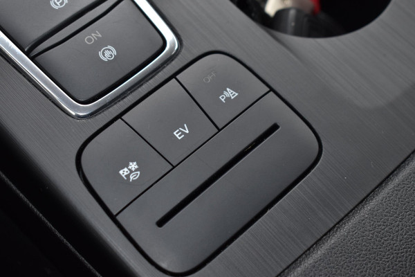 Ford Kuga 2.5 PHEV 225PK Aut. Titanium | Navi | Camera | Stoel- & Stuurverw. | Incl. garantie