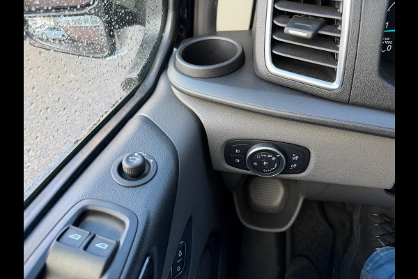 Ford Transit Custom 320 2.0 TDCI L2H1 Sport / 185PK Automaat / Camera / Trekhaak