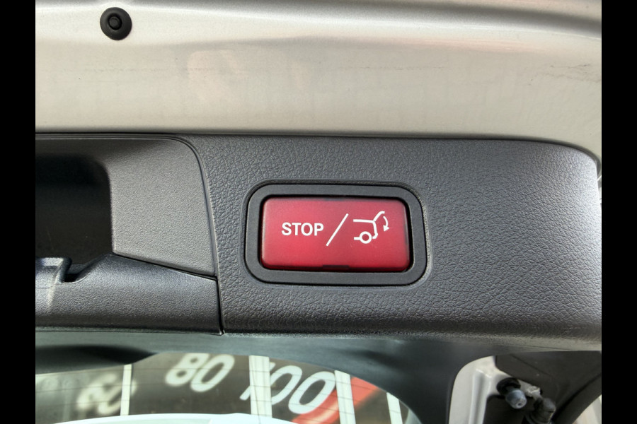 Mercedes-Benz B-klasse 180 Launch Edition Automaat / Parkeersensoren V-A / Cruise Control / Camera / Multimedia / 17'' LM / Navi