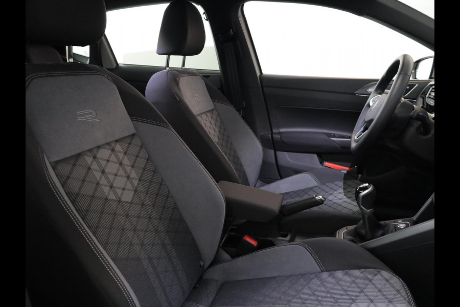 Volkswagen Polo 1.0 TSI R-Line 95pk 5-bak| Camera| Clima| Navi| Verwarmde voorstoelen