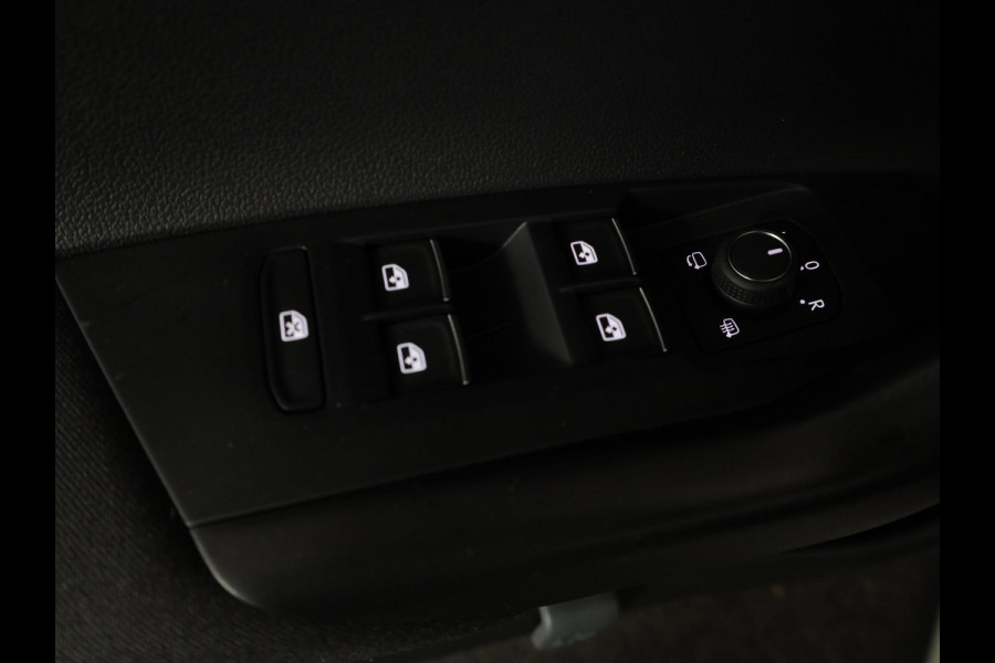 Volkswagen Polo 1.0 TSI R-Line 95pk 5-bak| Camera| Clima| Navi| Verwarmde voorstoelen