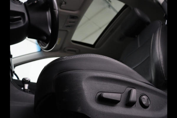 Kia Niro 1.6 GDi Hybrid ExecutiveLine | Schuifdak | Stoelventilatie | Leder | Adaptive cruise | Trekhaak | JBL Sound | Achterbankverwarming | Carplay | Camera | Memory | Navigatie | Keyless | Full LED