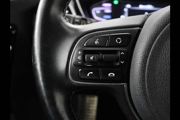 Kia Niro 1.6 GDi Hybrid ExecutiveLine | Schuifdak | Stoelventilatie | Leder | Adaptive cruise | Trekhaak | JBL Sound | Achterbankverwarming | Carplay | Camera | Memory | Navigatie | Keyless | Full LED