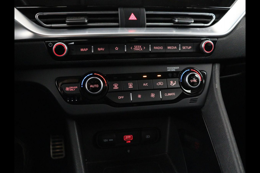 Kia Niro 1.6 GDi Hybrid ExecutiveLine | Schuifdak | Stoelventilatie | Leder | Adaptive cruise | Trekhaak | JBL Sound | Achterbankverwarming | Carplay | Camera | Memory | Navigatie | Keyless | Full LED