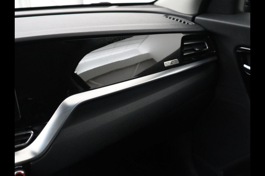 Kia Niro 1.6 GDi Hybrid ExecutiveLine | Schuifdak | Stoelventilatie | Leder | Adaptive cruise | Trekhaak | JBL Sound | Achterbankverwarming | Carplay | Camera | Memory | Navigatie | Keyless | Full LED