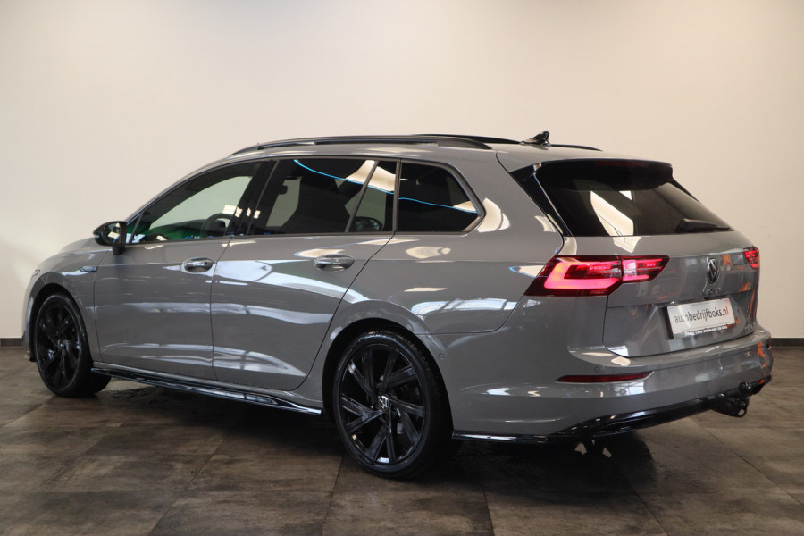 Volkswagen Golf 1.5 eTSI Style R-Line Panoramadak Trekhaak