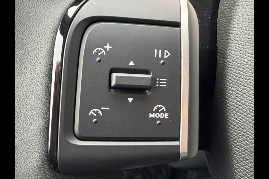 Citroën C3 100pk Max (Camera - Navigatie - Automatische Airco - Apple Carplay - 17"- Draadloos laden - LED)