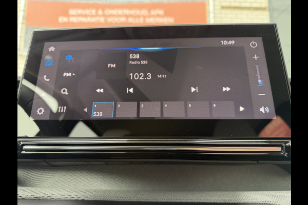 Citroën C3 100pk Max (Camera - Navigatie - Automatische Airco - Apple Carplay - 17"- Draadloos laden - LED)