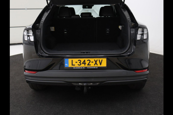 Ford Mustang Mach-E RWD 75 kWh | SOH 93% | Leder | Trekhaak | Stoelverwarming | Adaptive cruise | Carplay | Camera | Stuurverwarming | 18'' | Full LED | Dodehoek detectie | Navigatie
