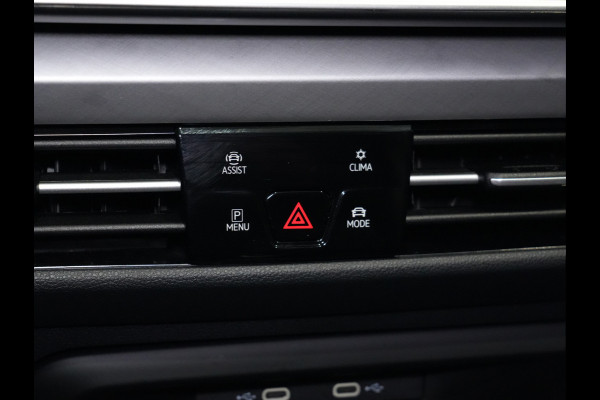 Volkswagen Golf 1.5 eHybrid 204pk Life Edition Panorama Stoel/Stuurverw. Camera 18"velgen Trekhaak