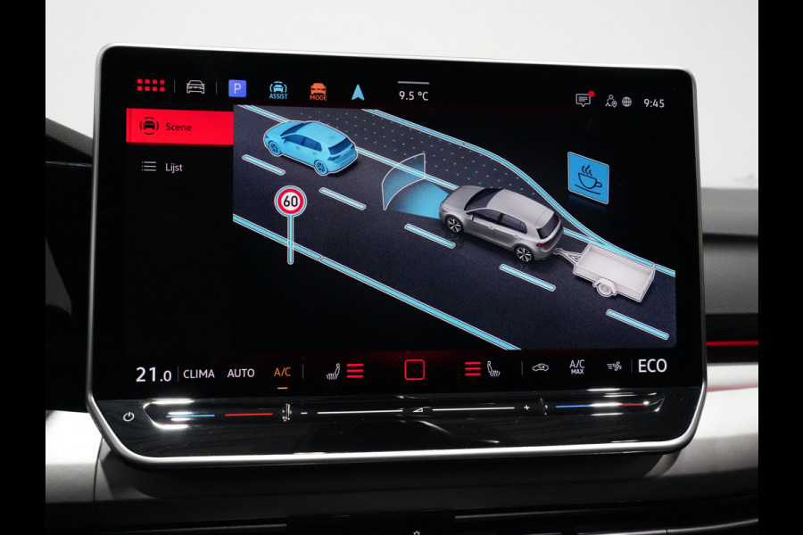 Volkswagen Golf 1.5 eHybrid 204pk Life Edition Panorama Stoel/Stuurverw. Camera 18"velgen Trekhaak