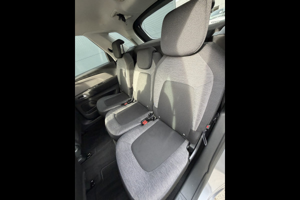 Citroën C4 Spacetourer 130pk Shine (Camera - Keyless Entry - Parkeersensoren V+A - Navigatie - Apple Carplay - Automatisch parkeren - Automatische Airc