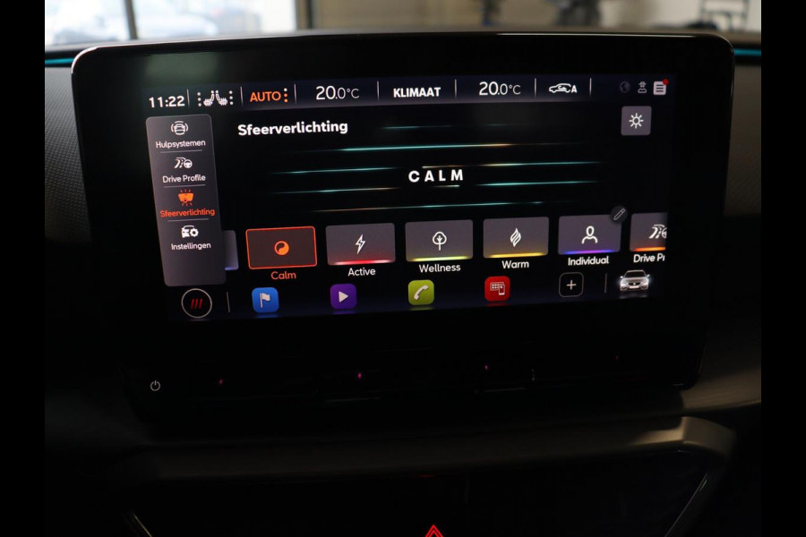 Seat Leon 1.5 eTSI FR Launch Edition | Stoelverwarming | Trekhaak | Adaptive cruise | Camera | Carplay | Sfeerverlichting | Navigatie | Keyless | Dynamic Chassis Control | Full LED