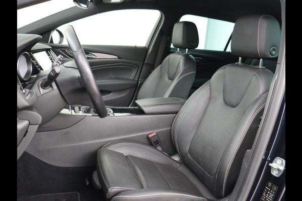 Opel Insignia 1.5 Turbo Business Executive | OPC Line | Leder | Stoel & stuurverwarming | Marix LED | Trekhaak | Carplay | Camera | Comfortstoelen | Navigatie