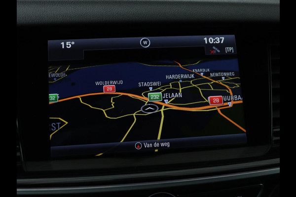Opel Insignia 1.5 Turbo Business Executive | OPC Line | Leder | Stoel & stuurverwarming | Marix LED | Trekhaak | Carplay | Camera | Comfortstoelen | Navigatie