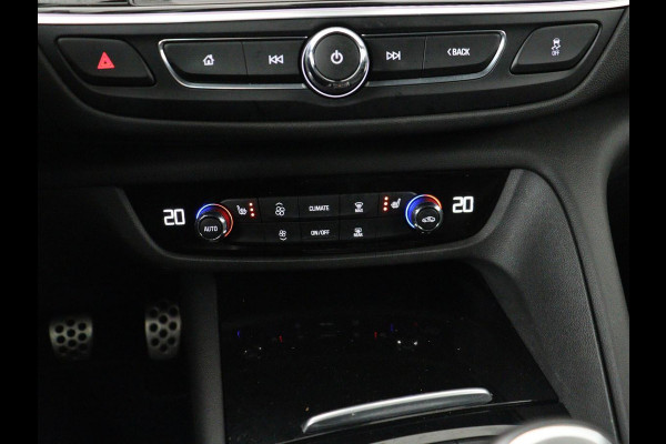 Opel Insignia 1.5 Turbo Business Executive | OPC Line | Leder | Stoel & stuurverwarming | Marix LED | Trekhaak | Carplay | Camera | Comfortstoelen | Navigatie