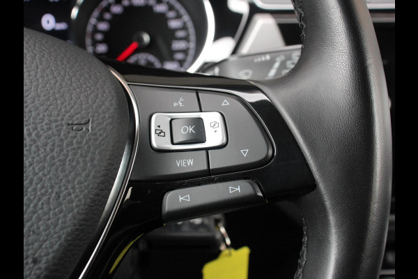 Volkswagen Touran 1.5 TSI 150pk DSG Comfortline Plus 7p | Navigatie | Apple Carplay/Android Auto | Wegklapbare trekhaak | Parkeersensoren | Adaptive Cruise Control | Stoelverwarming | Getinte ramen | Climate Control