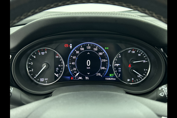 Opel Insignia Sports Tourer 1.5 CDTI 123PK Business Elegance / Leder / Trekhaak / Camera / Stoel-Stuurverwarming / Xenon / Airco-ecc. / Apk 01-2027