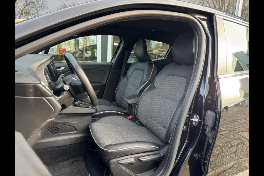 Renault Clio 1.6 E-Tech Hybrid 140 Intens Groot navi / 360 Camera / Stoel & stuurwiel verw. / Clima / LM velgen