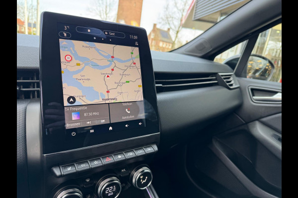 Renault Clio 1.6 E-Tech Hybrid 140 Intens Groot navi / 360 Camera / Stoel & stuurwiel verw. / Clima / LM velgen