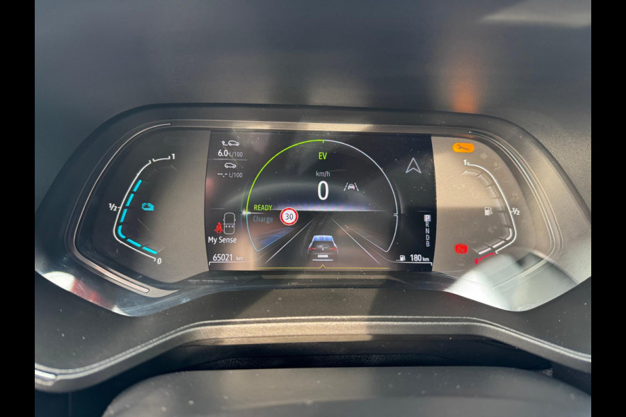 Renault Clio 1.6 E-Tech Hybrid 140 Intens Groot navi / 360 Camera / Stoel & stuurwiel verw. / Clima / LM velgen