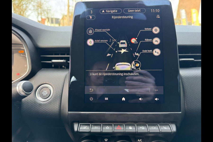 Renault Clio 1.6 E-Tech Hybrid 140 Intens Groot navi / 360 Camera / Stoel & stuurwiel verw. / Clima / LM velgen