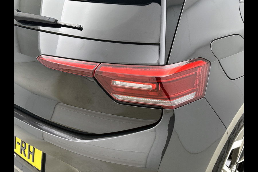 Volkswagen ID.3 First Plus 150KW / 58 kWh / Pdc+Camera / Navigatie / Xenon / Aico-ecc./ Radio multimedia / Apk 10-2026
