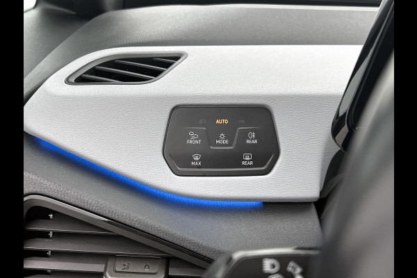Volkswagen ID.3 First Plus 150KW / 58 kWh / Pdc+Camera / Navigatie / Xenon / Aico-ecc./ Radio multimedia / Apk 10-2026