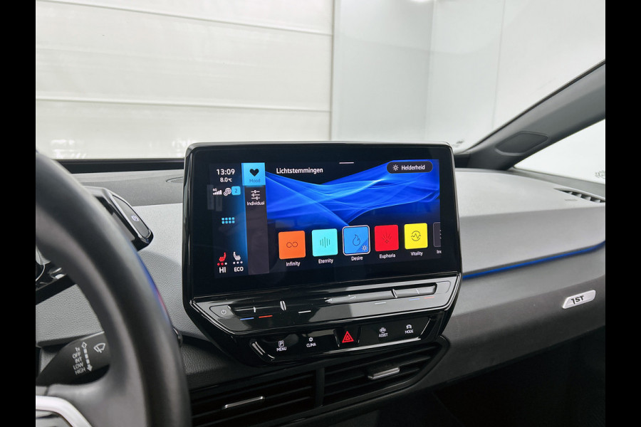 Volkswagen ID.3 First Plus 150KW / 58 kWh / Pdc+Camera / Navigatie / Xenon / Aico-ecc./ Radio multimedia / Apk 10-2026