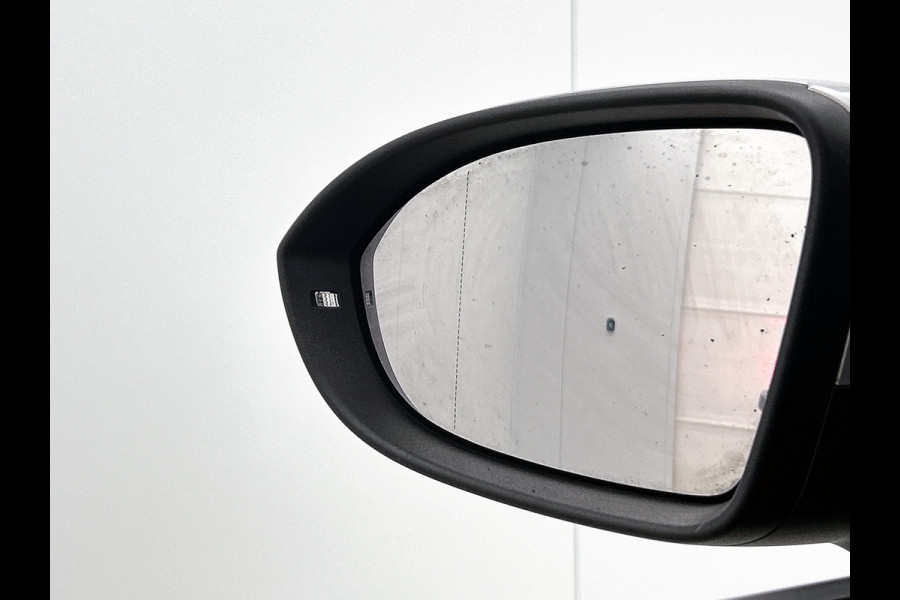 Volkswagen ID.3 First Plus 150KW / 58 kWh / Pdc+Camera / Navigatie / Xenon / Aico-ecc./ Radio multimedia / Apk 10-2026