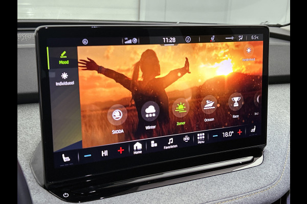 Škoda ENYAQ iV 80 / 204PK / 82KWh Lounge / Navigatie /  Pdc+Camera / 1/2 Leder / Carlpay-Android / Airco-ecc./ Xenon / Apk Nieuw