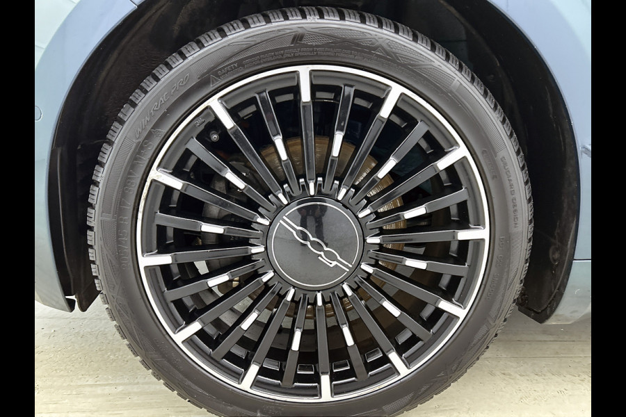 Fiat 500E CABRIO La Prima 119PK / 42 kWh / SOH 88% / Leder / Adap-Cruise / Pdc+Camera / Navigatie / Airco-ecc. / Apple Carplay Android / Apk 11-2026